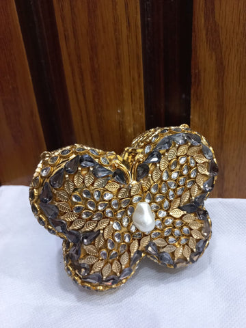 BUTTERFLY KUNDUN FANCY CLUTCH